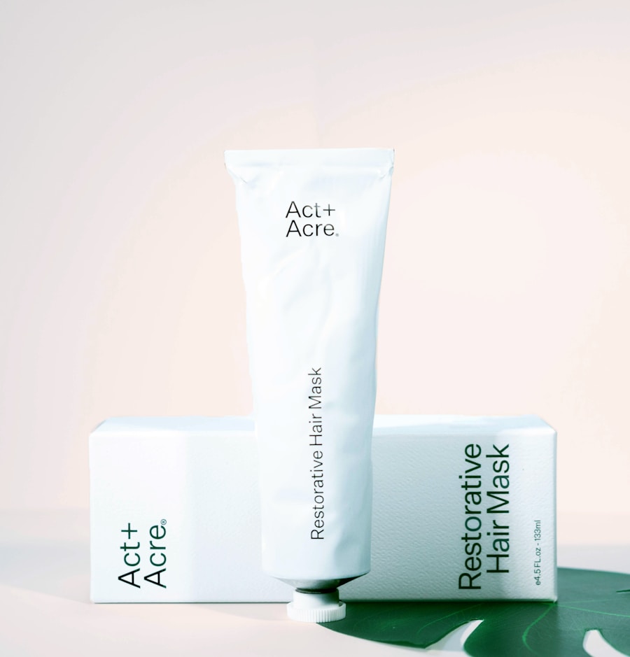 Ceramide-rich barrier repair cream for damaged skin